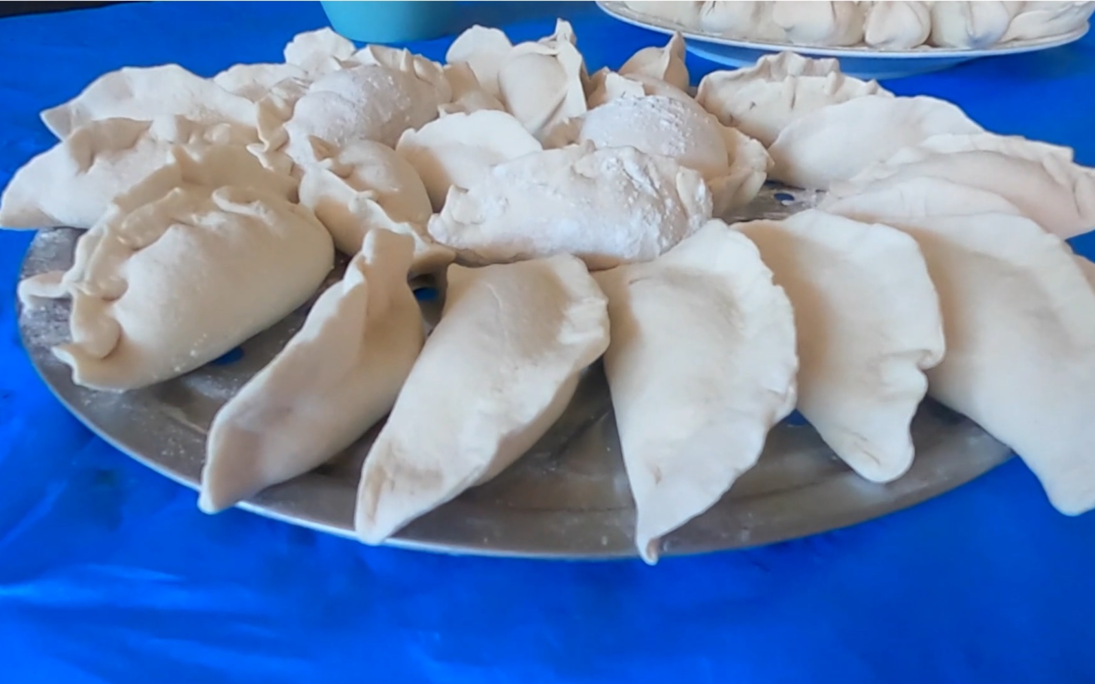 身为广西人的我在美国包起了我人生第一顿饺子.