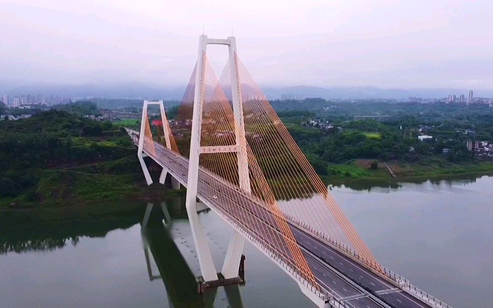 航拍四川广安清溪口渠江大桥这该是广安规模最大的跨江大桥了