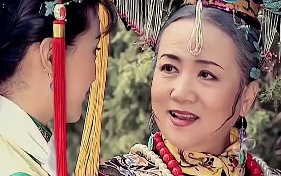 还珠格格第二部5:晴儿机智应对解围小燕子,紫薇发现晴儿对尔康有意