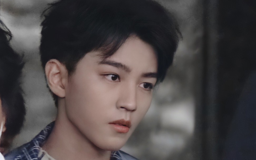 分享一些王俊凯露额头造型!好苏好帅!