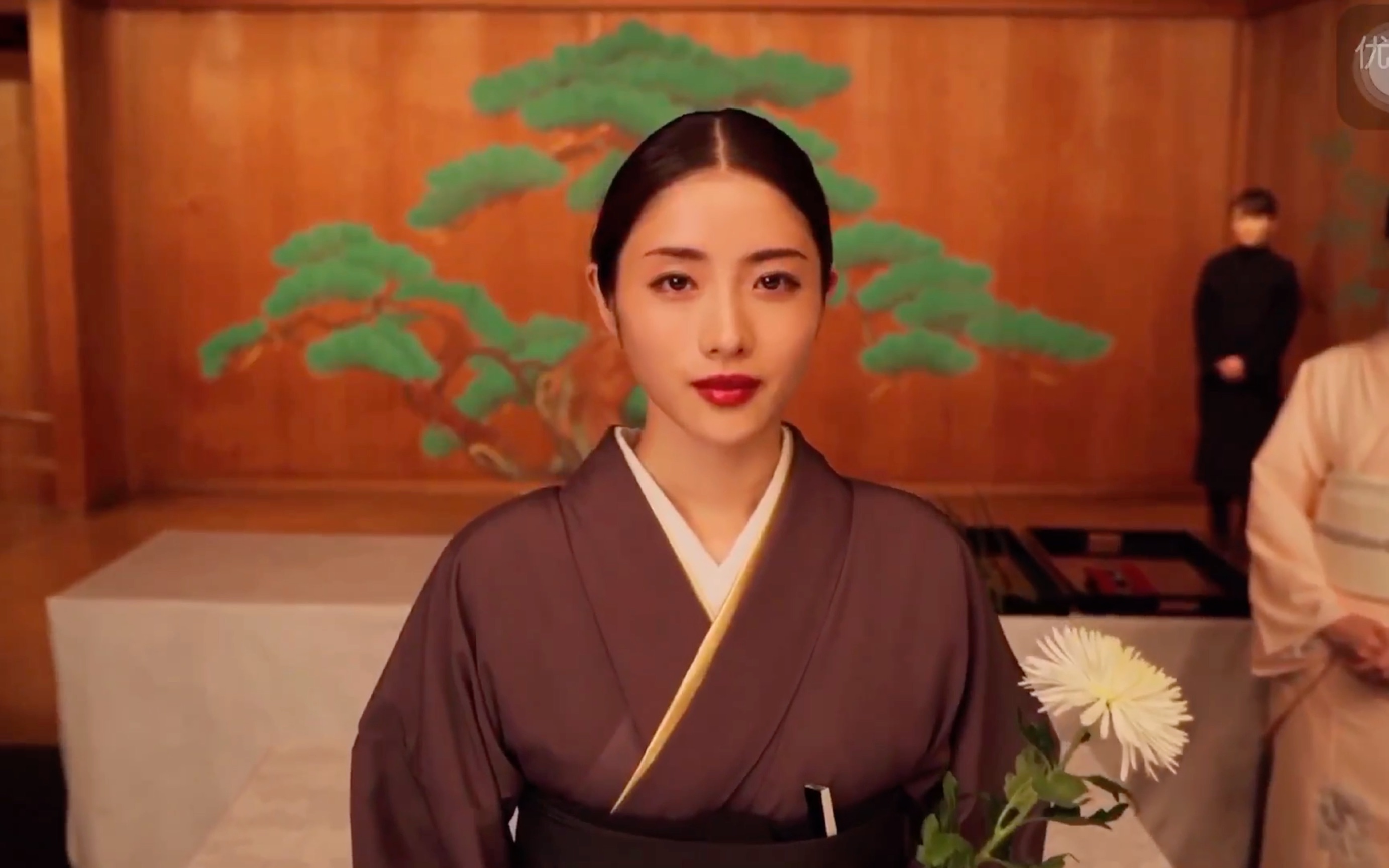 高岭之花石原里美小姐姐插花艺术惊艳四座