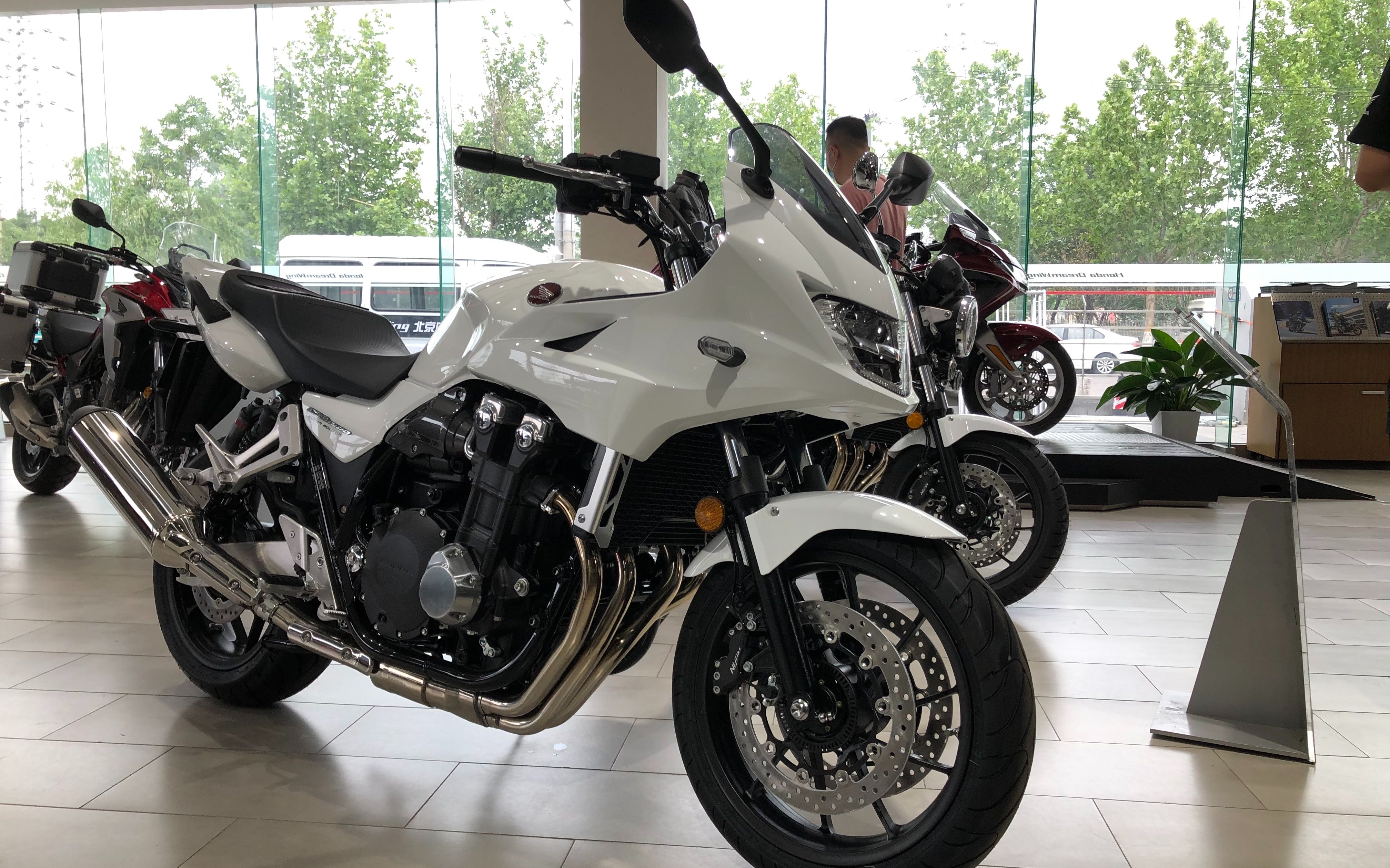 2021 honda cb1300 super boldor 本田大贸 静态实拍