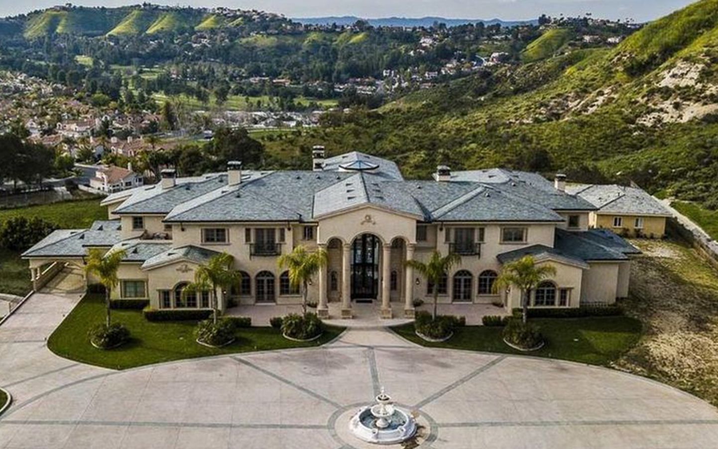 [图]在加州卡拉巴萨斯的一座豪华欧式别墅|23594 Park South St, Calabasas, CA