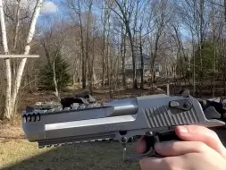 Download Video: 沙漠之鹰手枪( 英文：Desert Eagle Semi-automatic pistol, 简称DESAP ——大口径.50AE