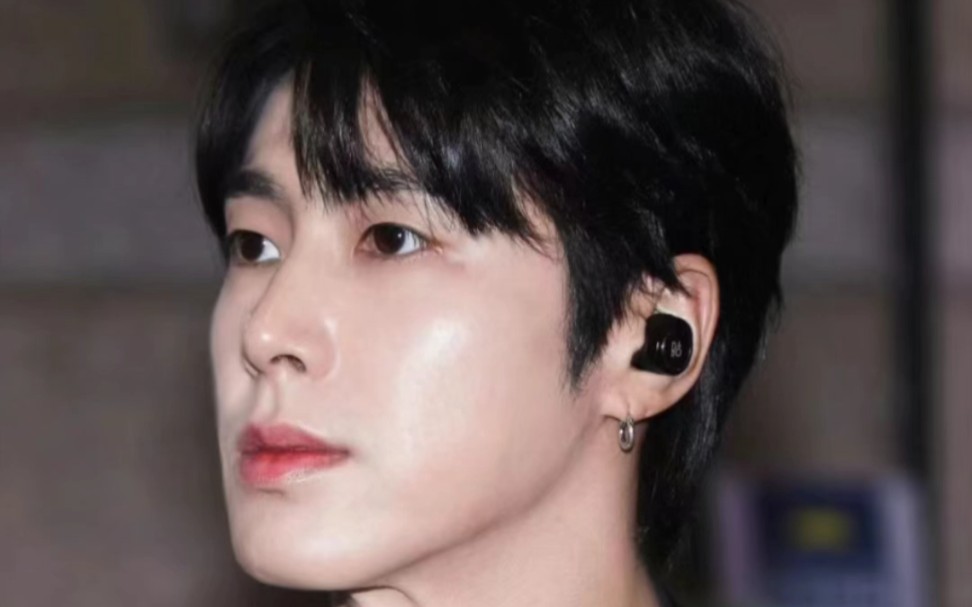 韩国最强郑允浩