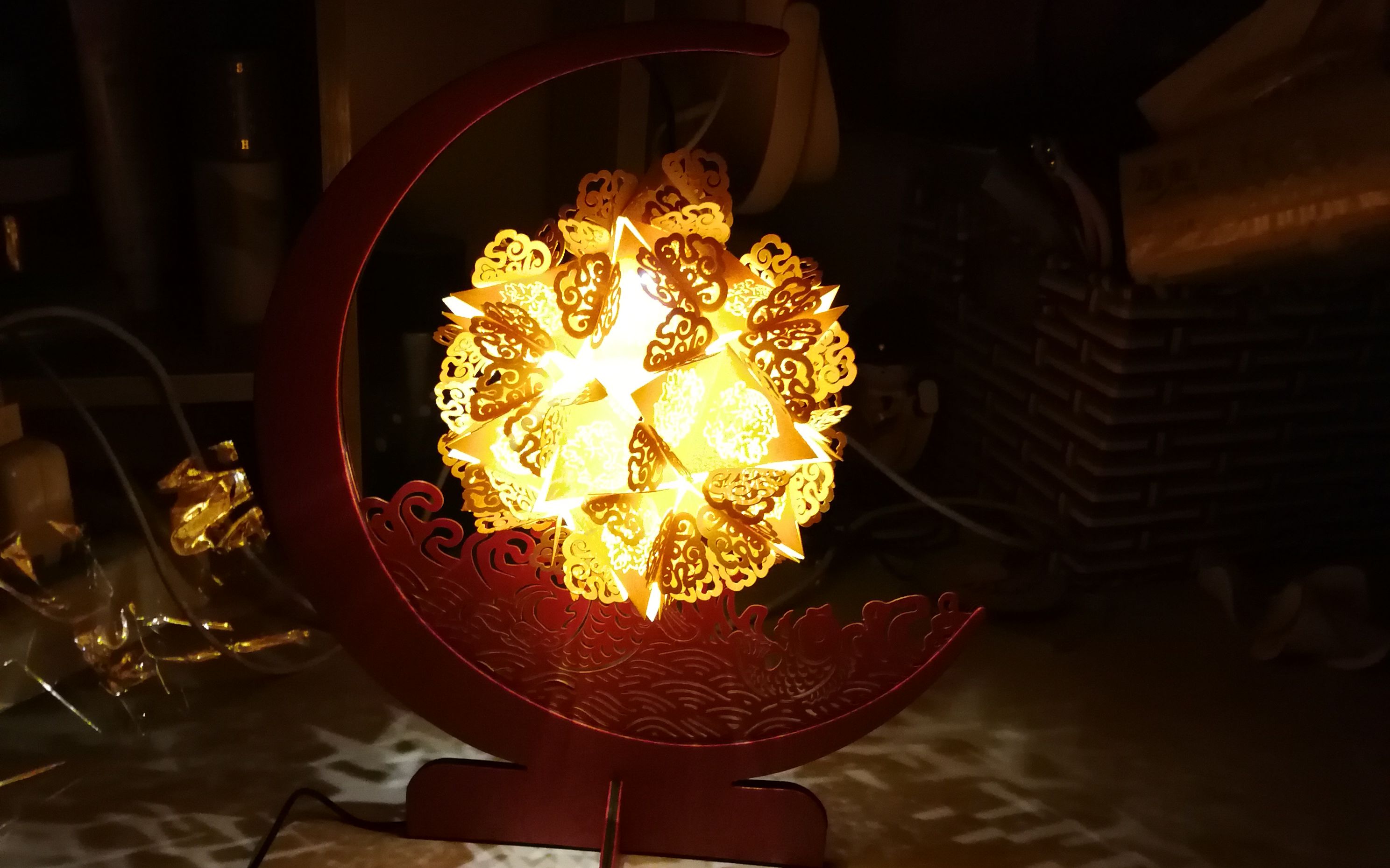 锦鲤纸雕灯——23岁大哥赠的生日礼物