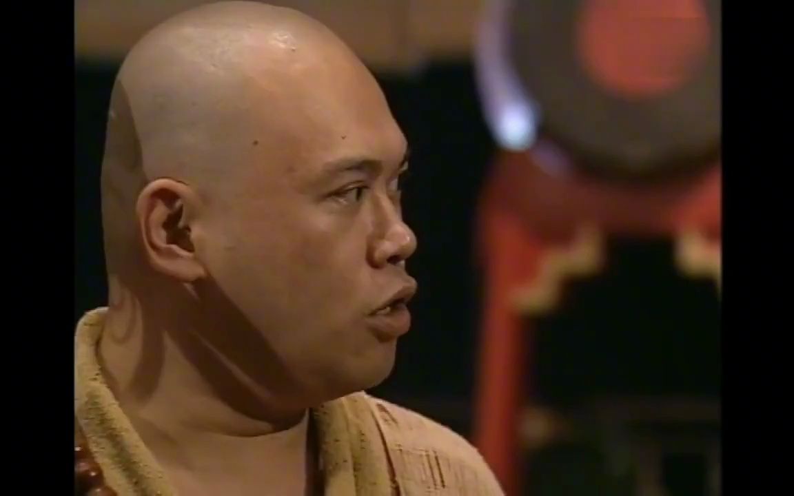 弓缘:谷之华不愧是吕四娘的关门弟子,将灭法和尚打得落荒而逃