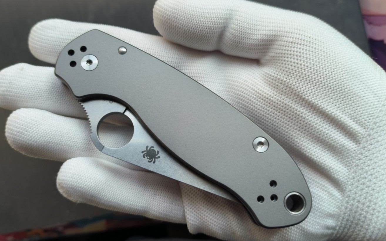 【折刀品鉴】钛柄 分离式轴套结构 巨力蜘蛛c223 knife savoring vol.