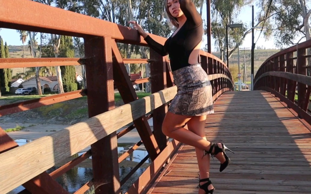 熟阿姨室外散步_哔哩哔哩_bilibili