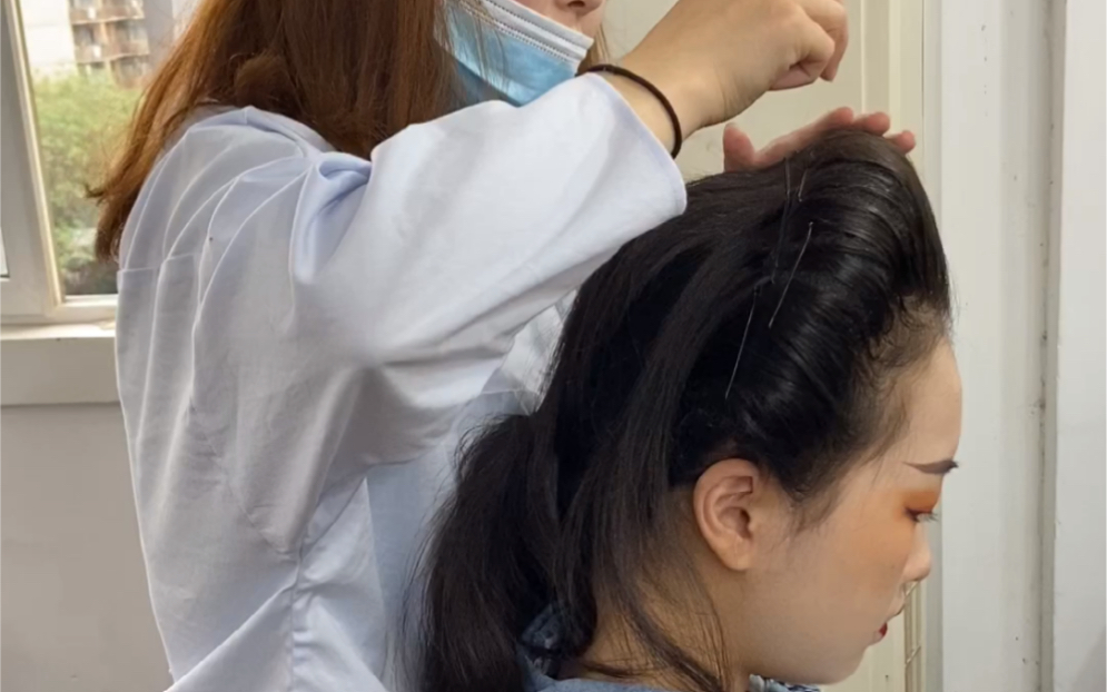 重庆典韵化妆学校