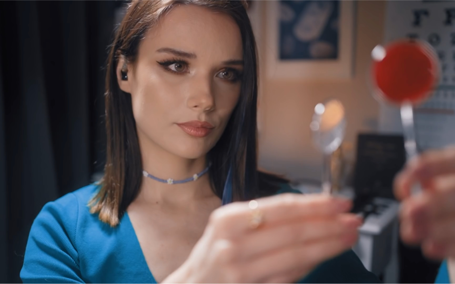 搬运助眠小姐姐为你检查眼睛starling