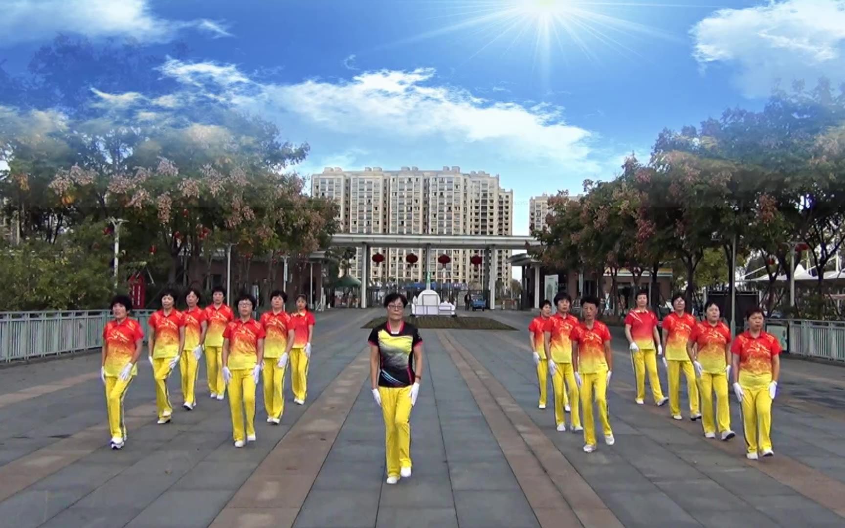 梦之队快乐之舞健身操第十八套 热身运动 骆驼新建健身队精彩演示