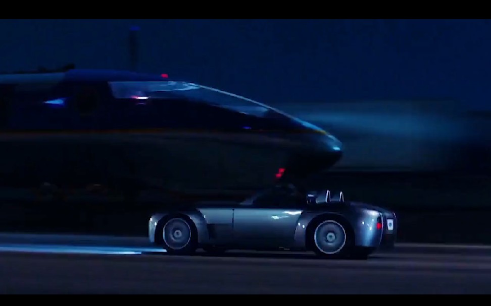 电影推送极限特工2开车追高铁什么操作