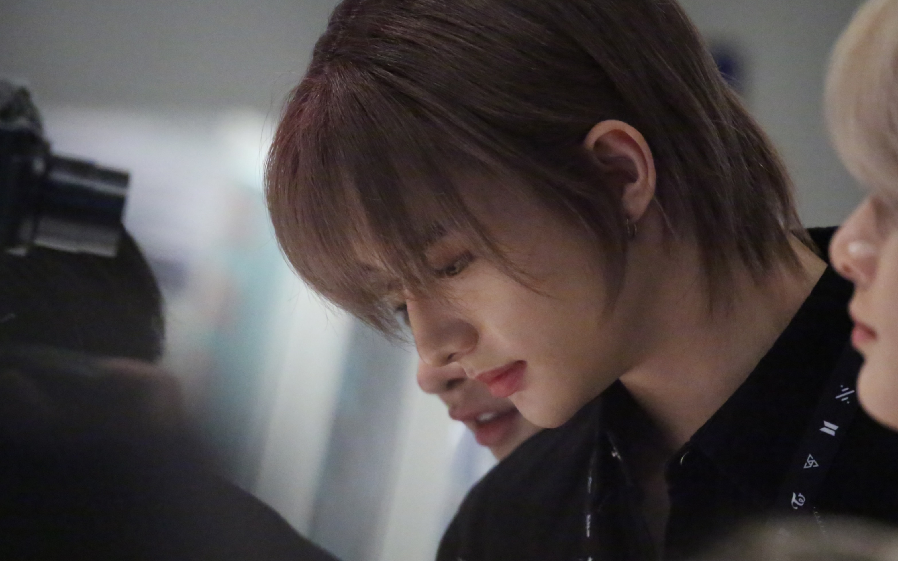 【黄铉辰】 如果世界上真的有神仙的话应该是长这样的吧