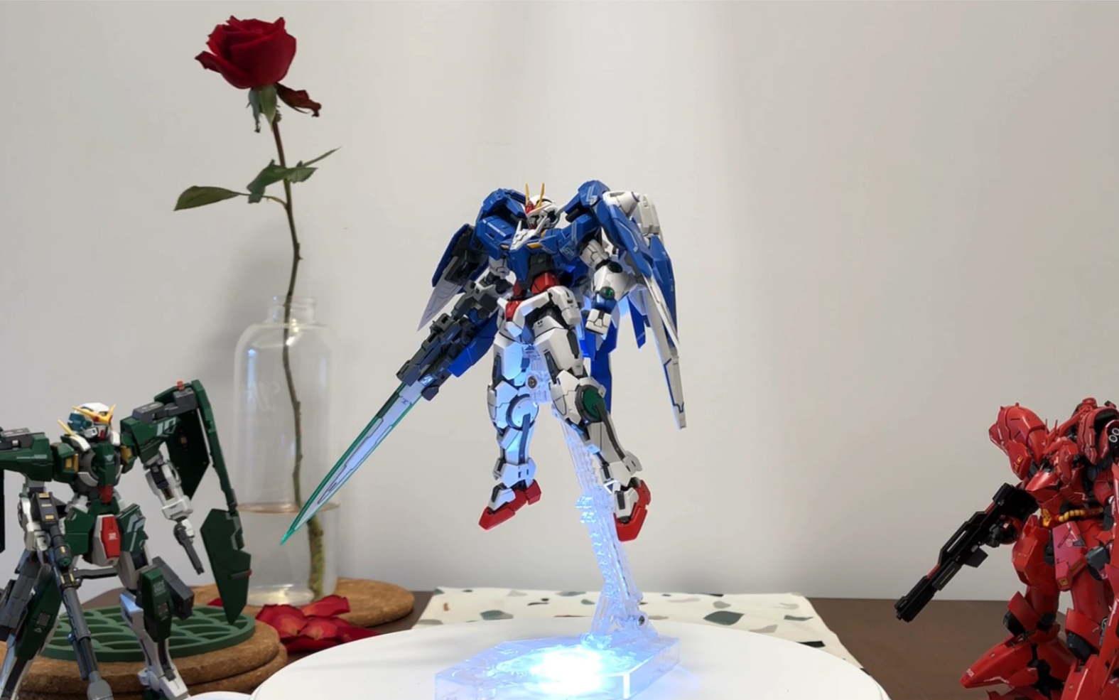 高达00能天使双gn太阳炉 rg