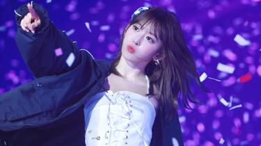 宮脇咲良官方中字】全场250419 LE SSERAFIM“EASY CRAZY HOT”IN 仁川_哔