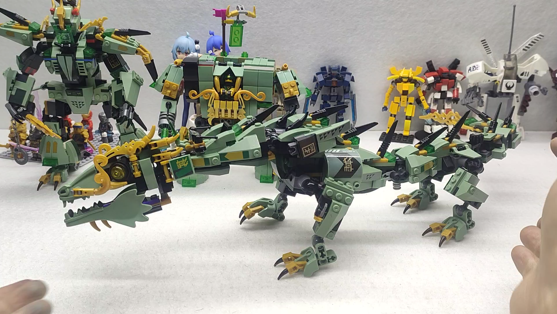 国产复刻劳埃德的机甲神龙展示