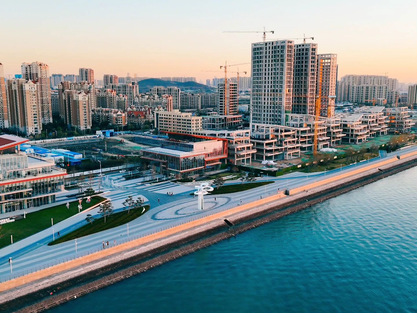 青岛欢乐滨海城 航拍滨海国际中心