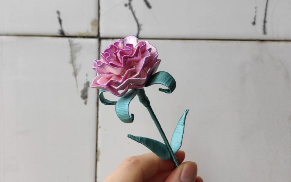 康乃馨缠花天下妈妈,母亲节快乐!