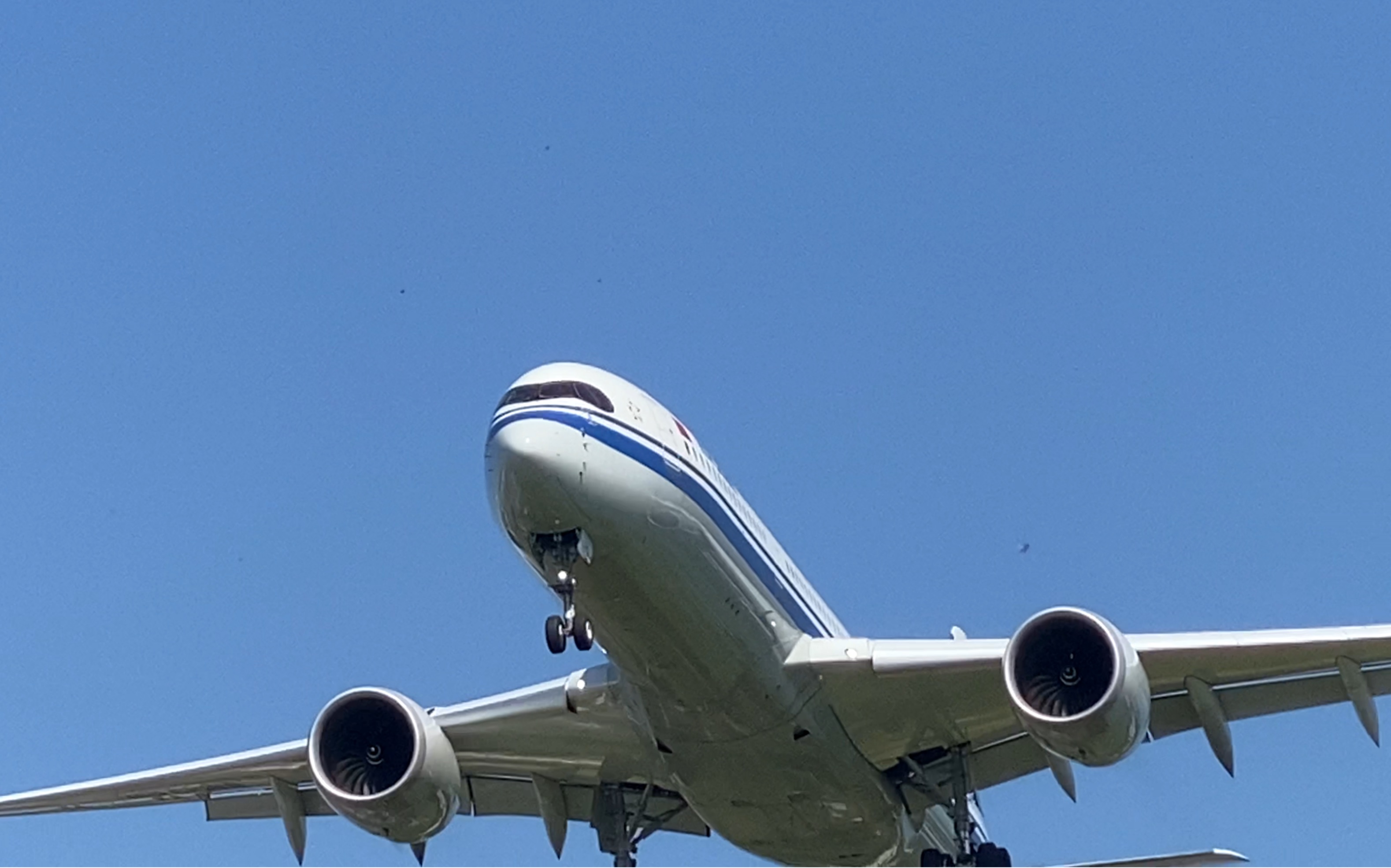 国航359客改货直接被扔到货机坪(附atc)