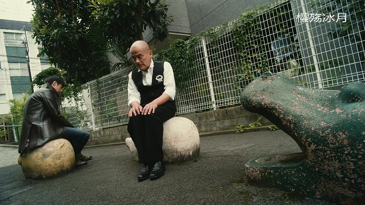 布奥特曼 第22集 地图上找不到的咖啡店 圆盘生物 诺巴 布莱克指挥官