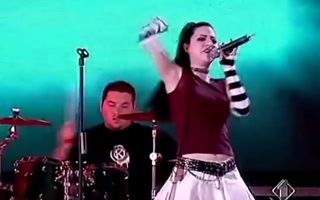 [图]【Evanescence】Bring Me To Life (Live) [2003]