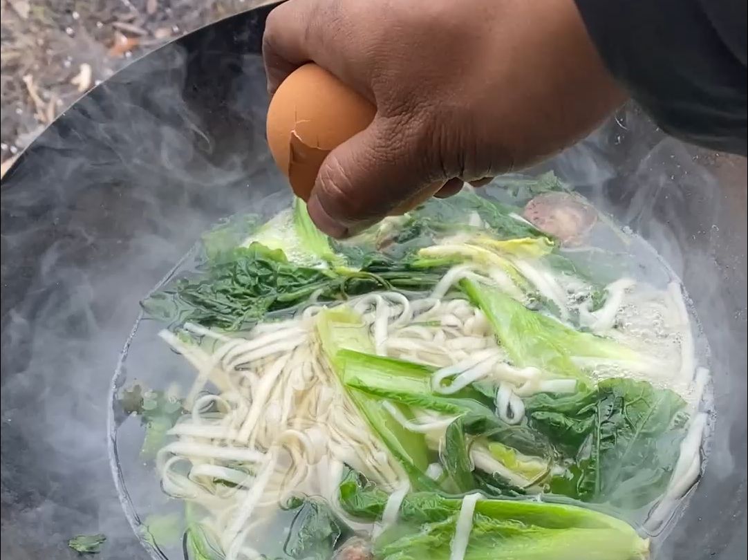 一碗青菜鸡蛋面,治愈一天好心情