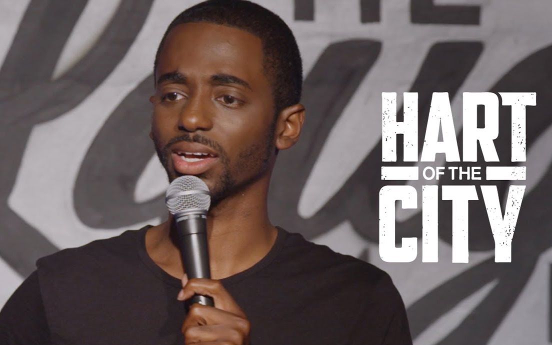 美国喜剧脱口秀艺人说女人的直觉根本不准被台下女观众群起反驳但他用