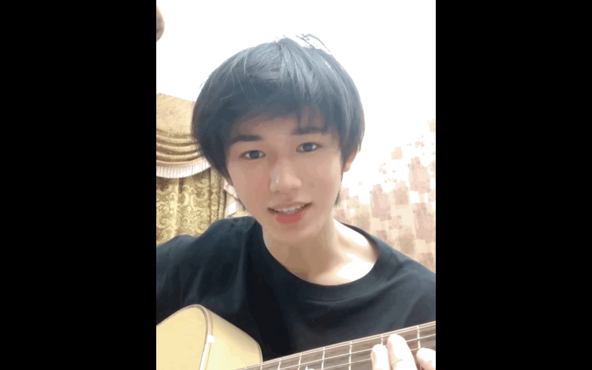 宋亚轩这个男人笑起来怎么这么迷人