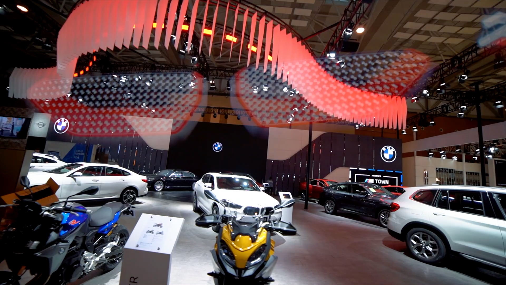 2021青岛国际车展,bmw全明星阵容闪耀亮相