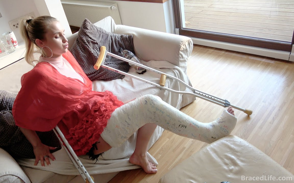 使用长腿支撑生活