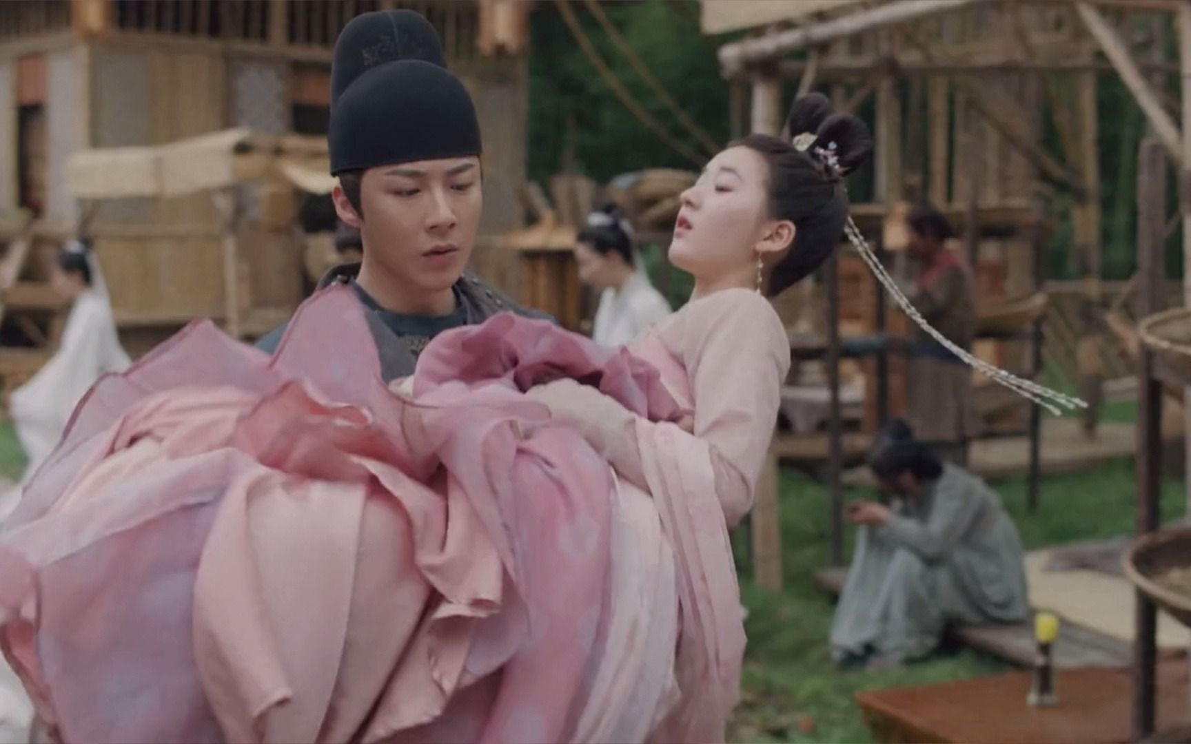 皓嫣打瞌睡公主抱