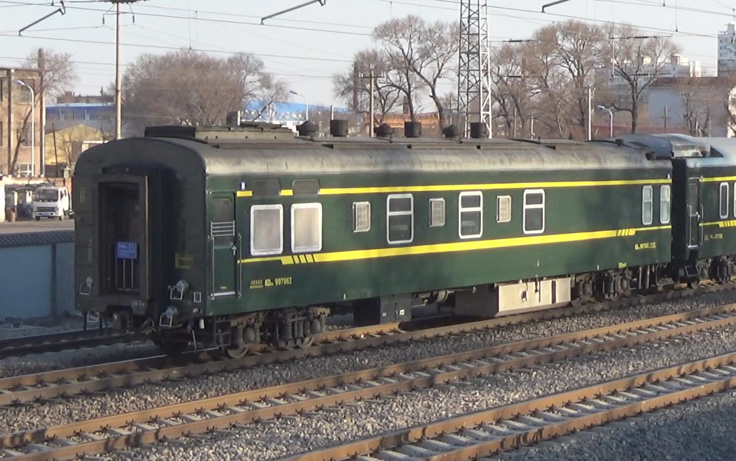 df4dz 3276 k7249次(齐齐哈尔-扎兰屯)出平齐线齐北场 2019.04.
