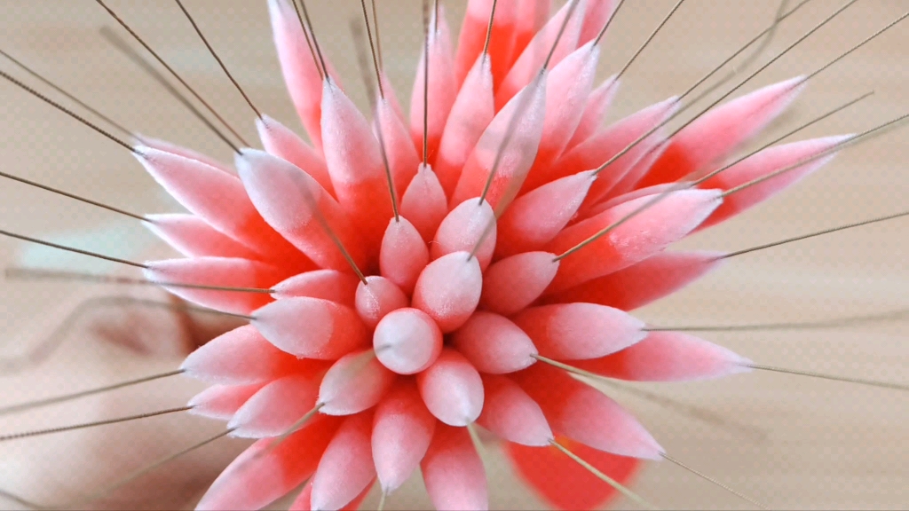 绒花簪娘胡志英日常做绒条练习,就喜欢这毛绒绒闪亮亮,百看不厌