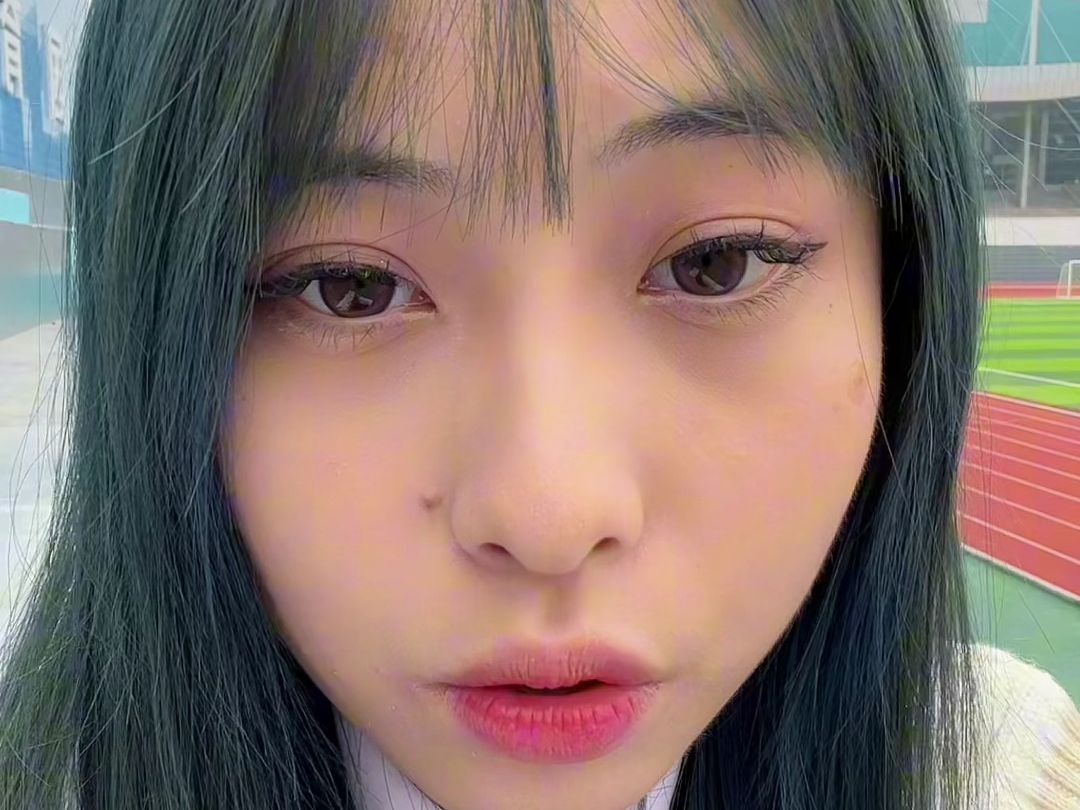 60号 曹绮雯 会计2105班