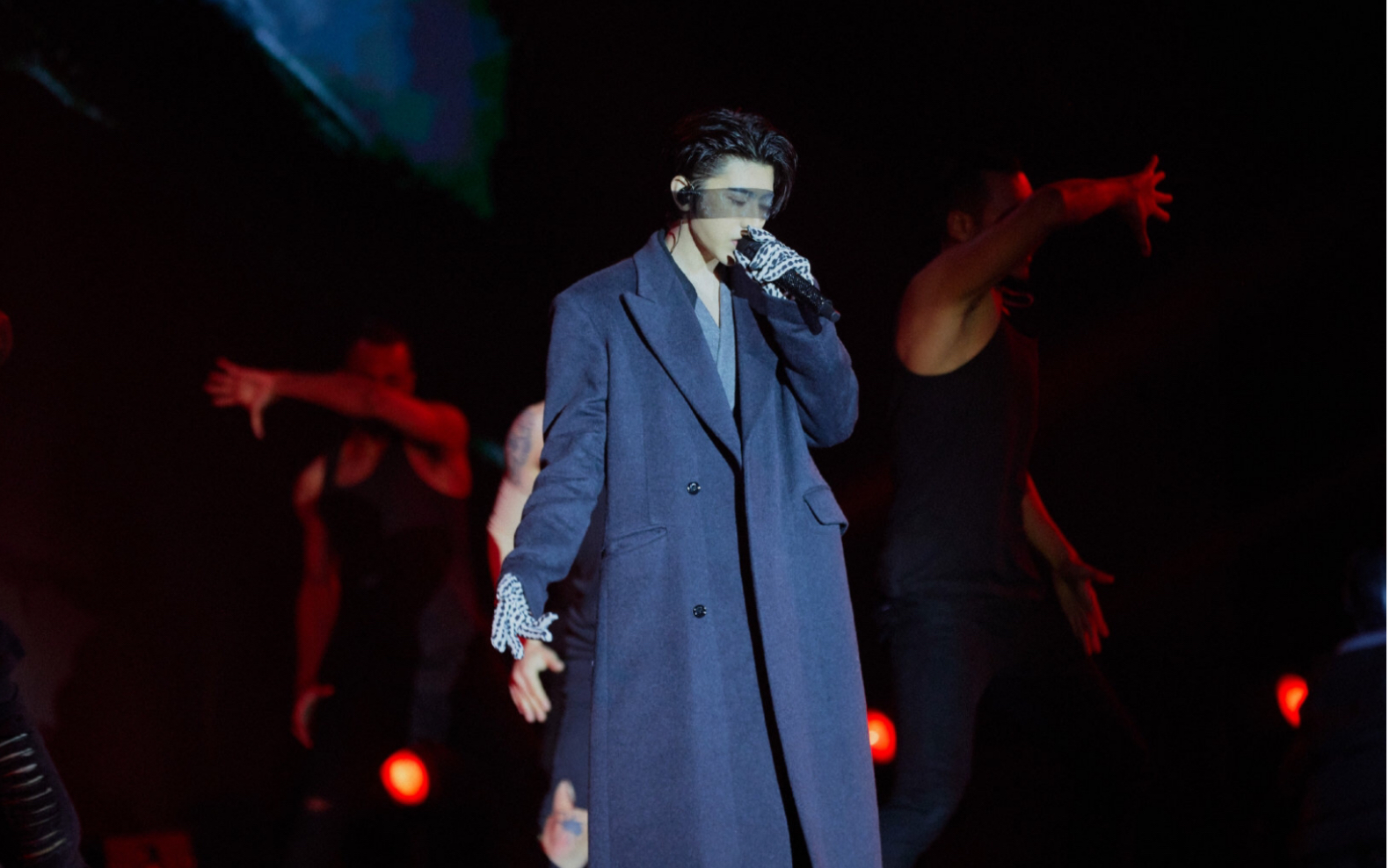 【蔡徐坤】190906gq年度人物盛典《蒙着眼》 红毯