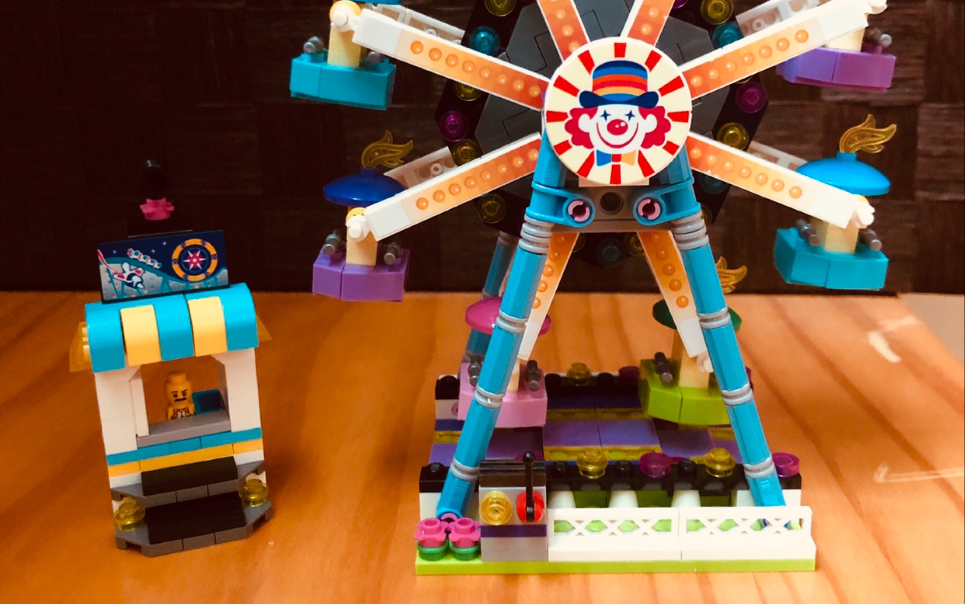 小颗粒积木玩具展示