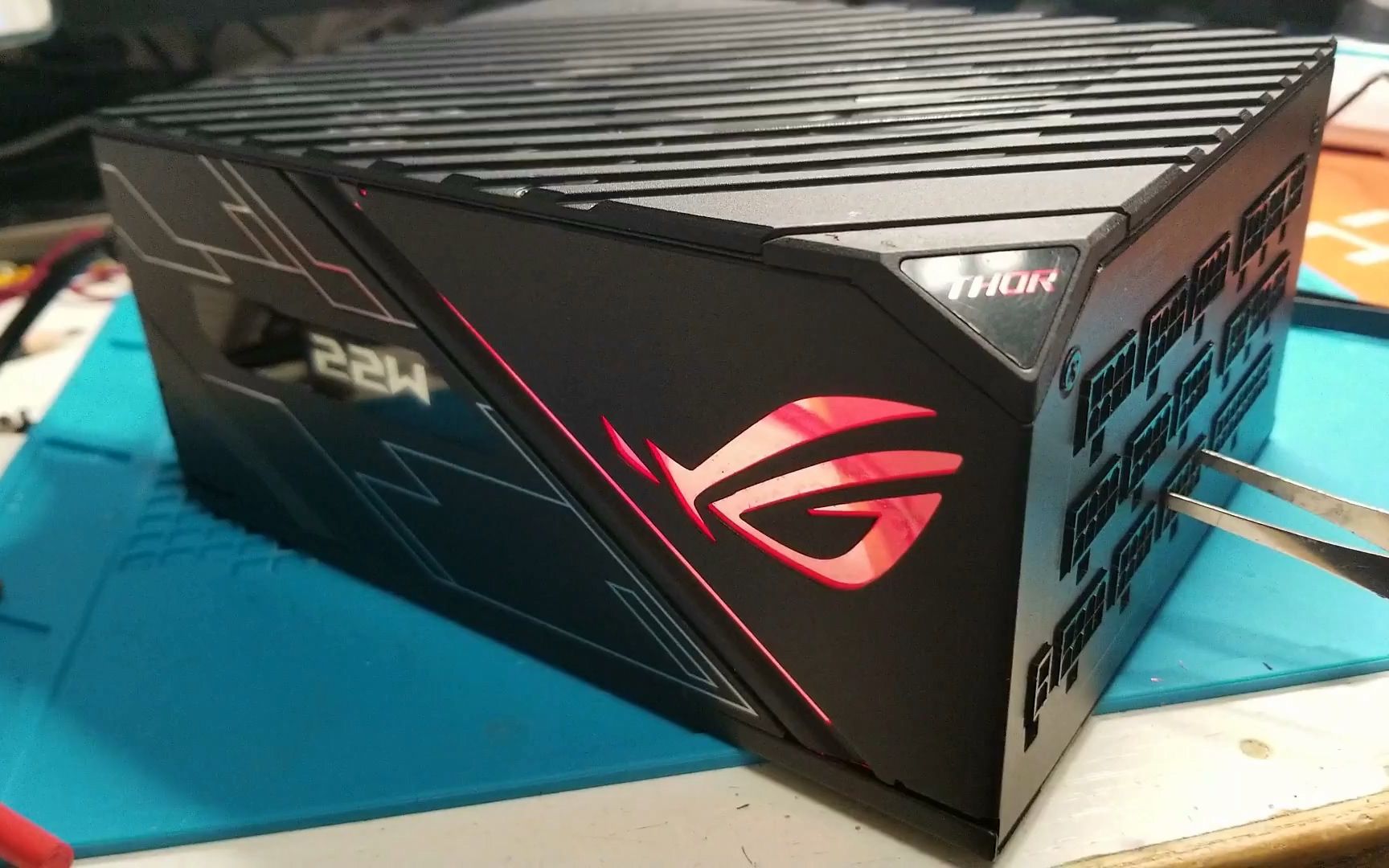 活动作品这可能是全网第一个维修华硕雷神1200w电源的视频