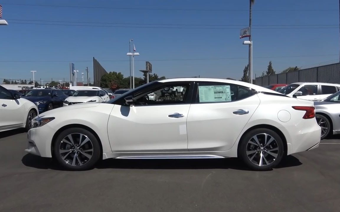 2017日产西玛platinum 3.5 l v6