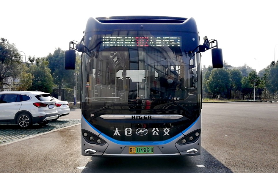 (太仓公交)太仓102路公交车终点站科教新城客运站离站(科教新城客运站