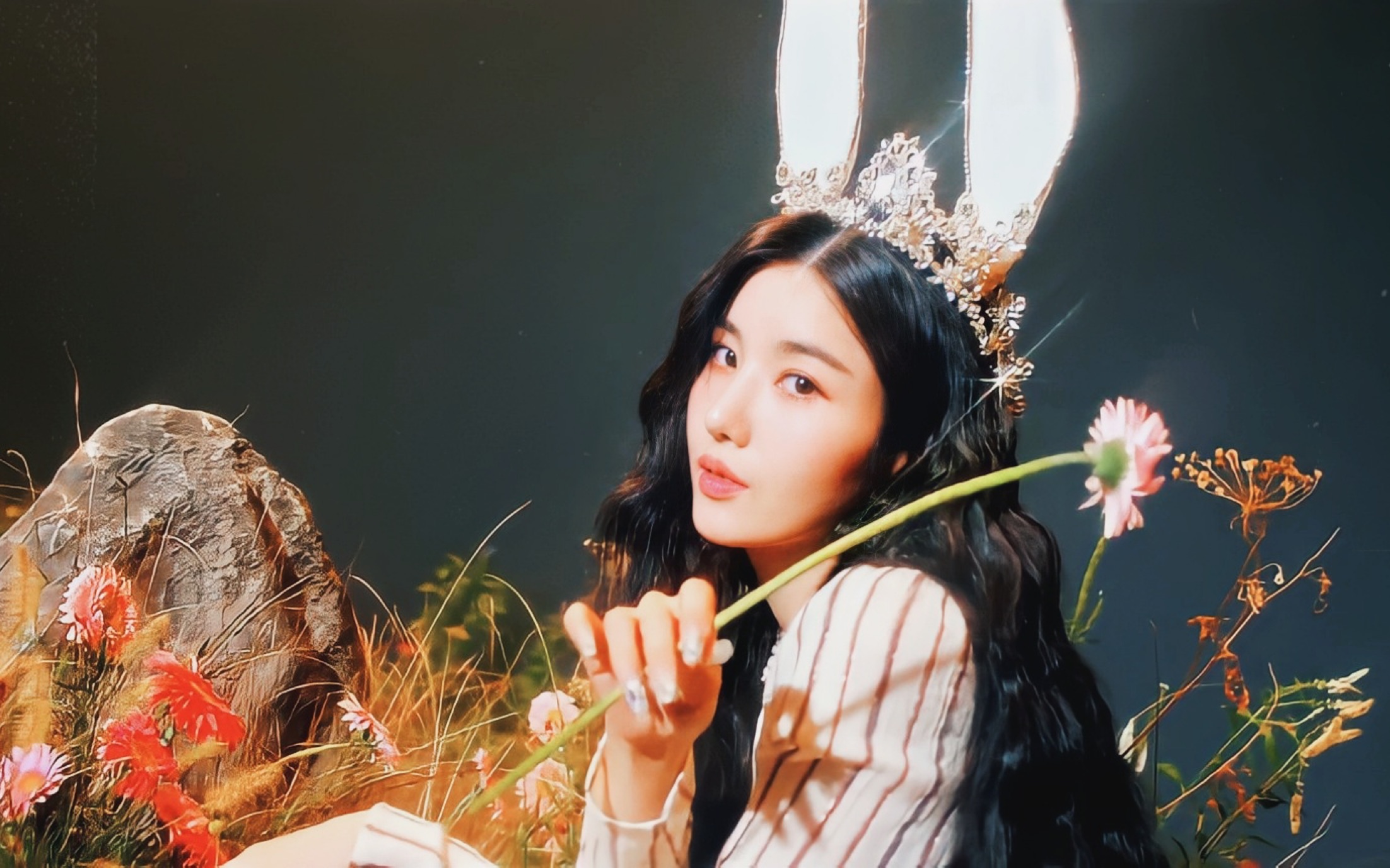 权恩菲solo出道曲《door》mv