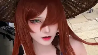 村子里，就她最装了