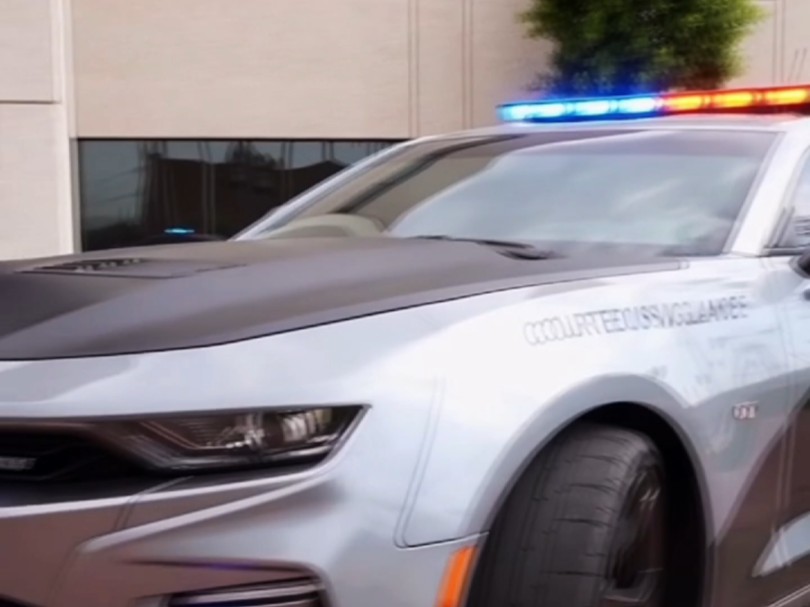 亚利桑那州的雪佛兰科迈罗警车