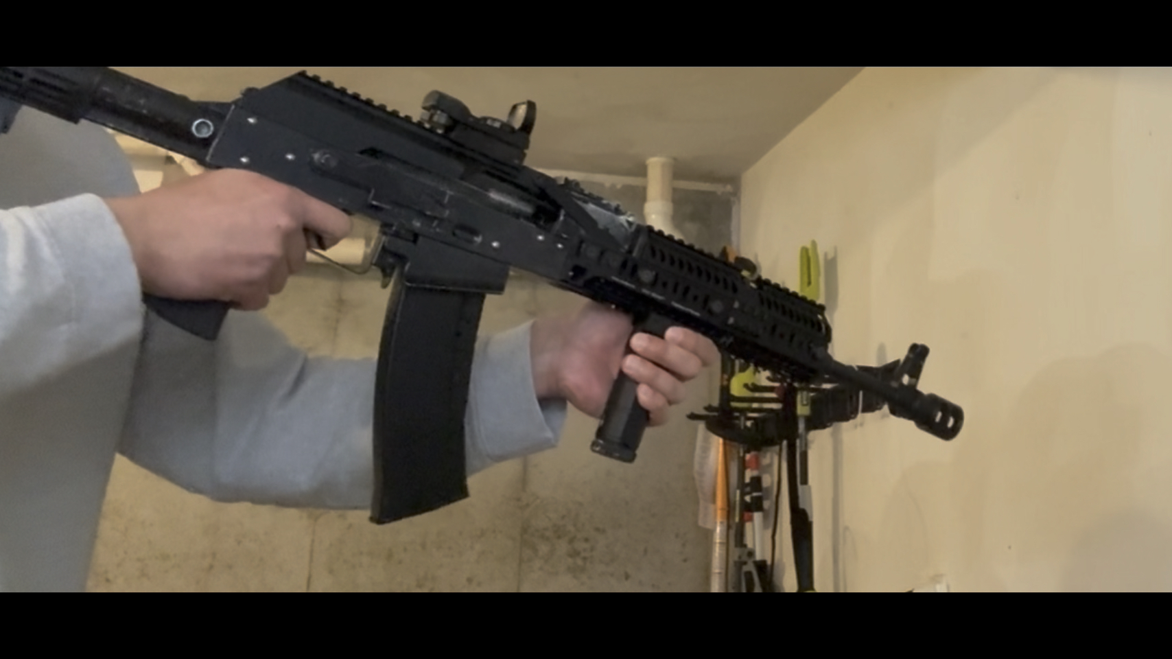 满改泽宁特ak gbb全自动射击