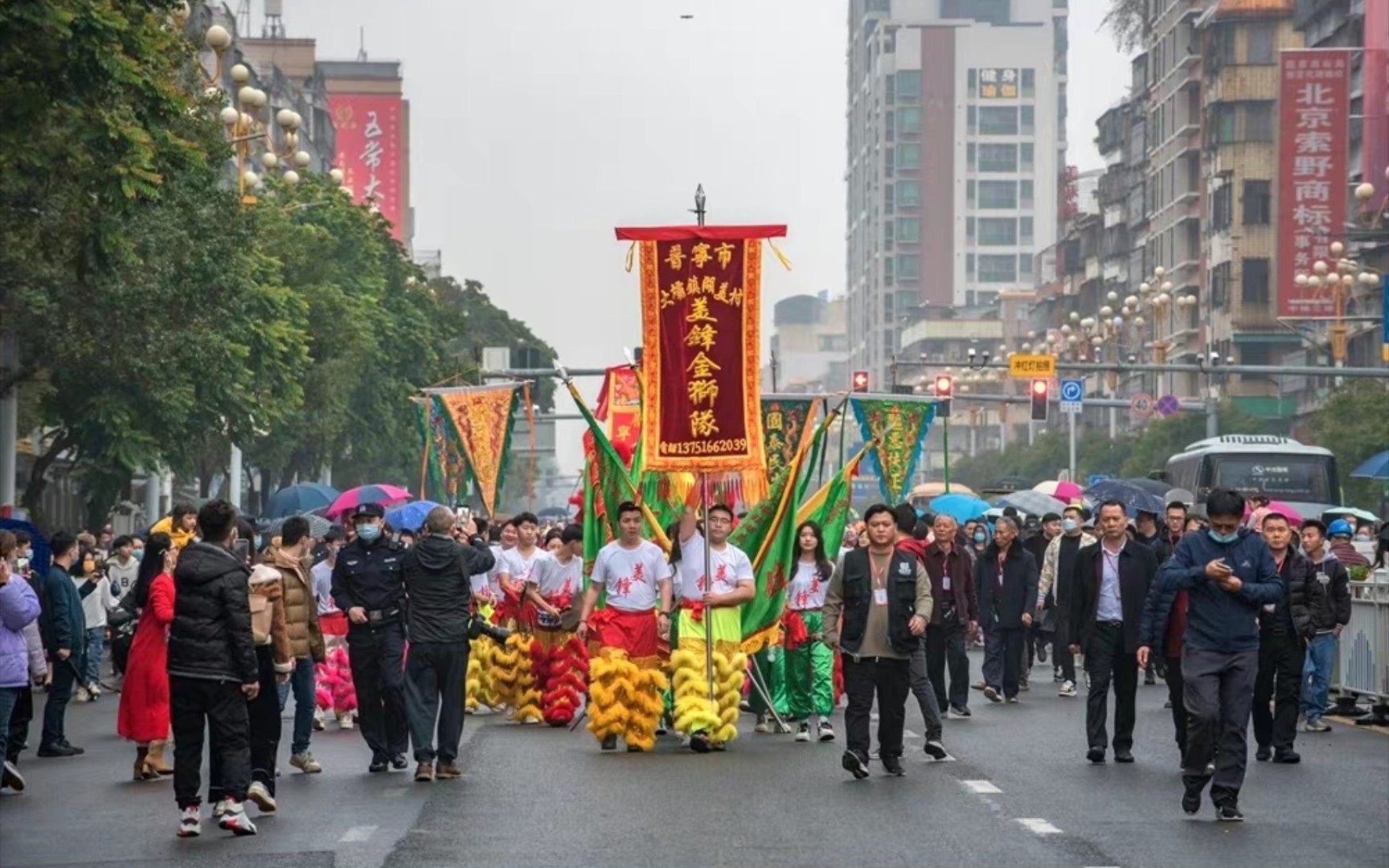 [图]三年了！他们来了~这才是年味！普宁英歌队巡游(1)