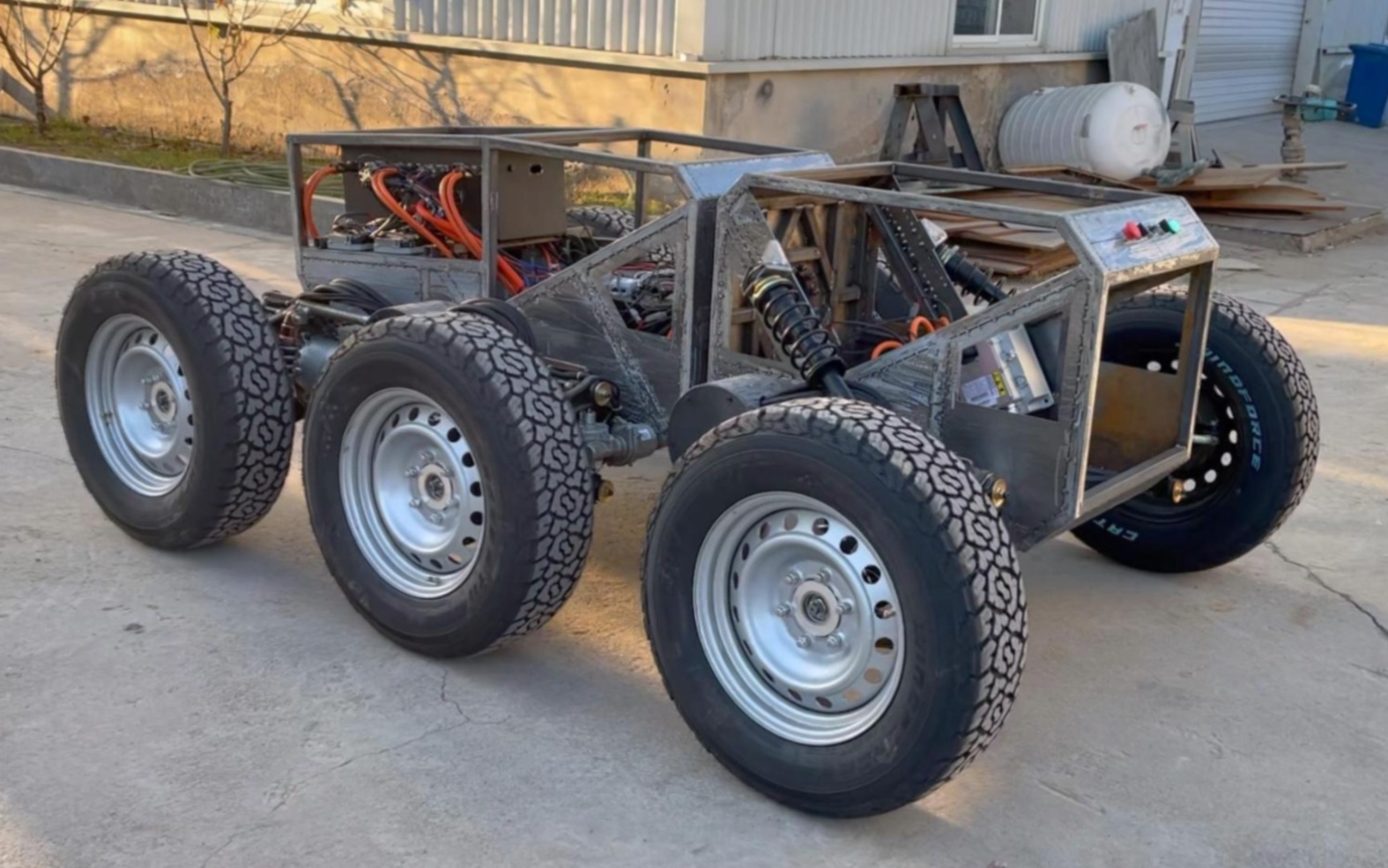 铰接摇臂式六轮底盘(底盘玩家)