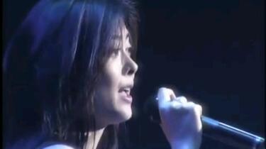 中山美穂、ヒット曲だらけの周年ライブが映像化 | JOYSOUND 音楽