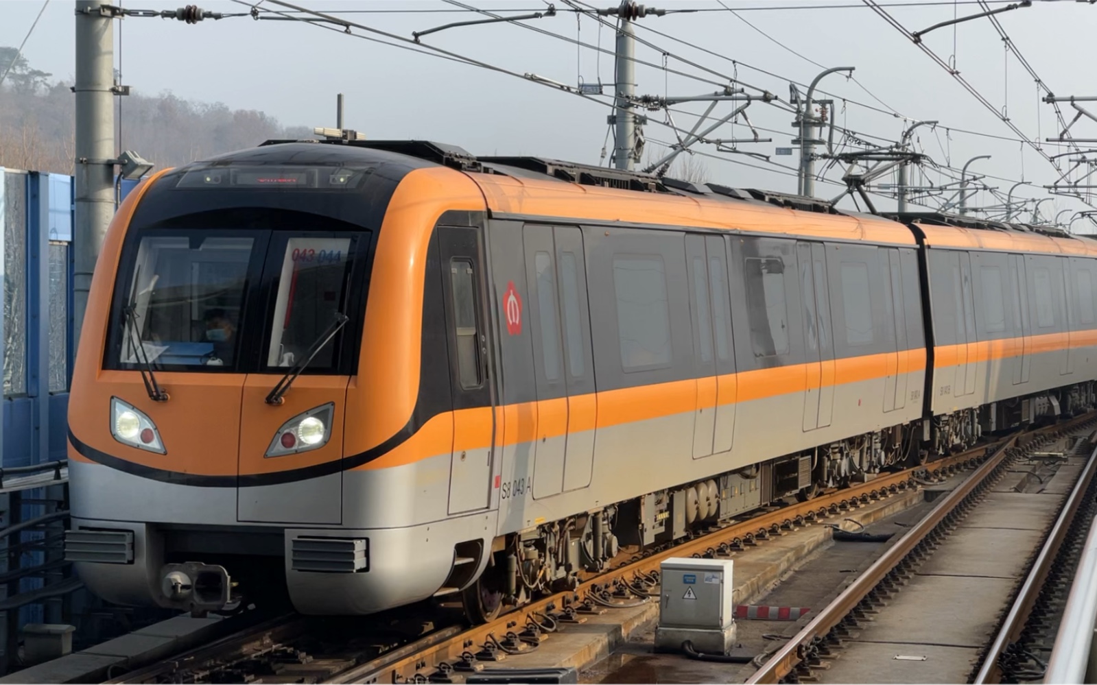 南京地铁s8宁天线:金牛湖站列车折返