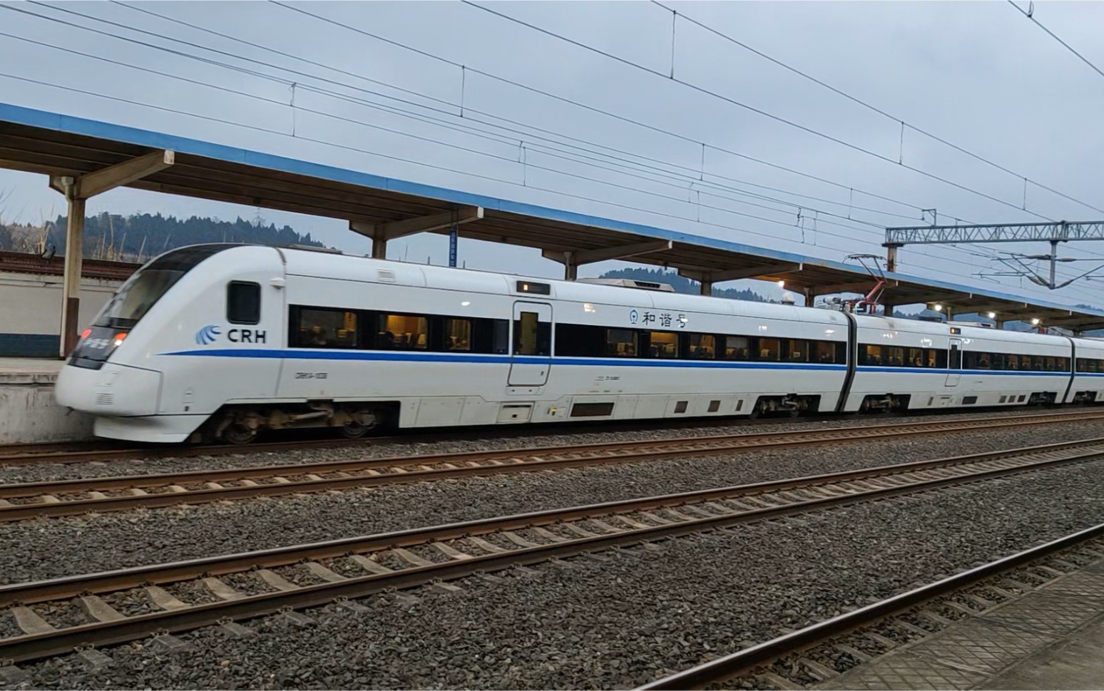 d5102成都东-石柱县(crh1a-1038)出大英东站18:20 20220208