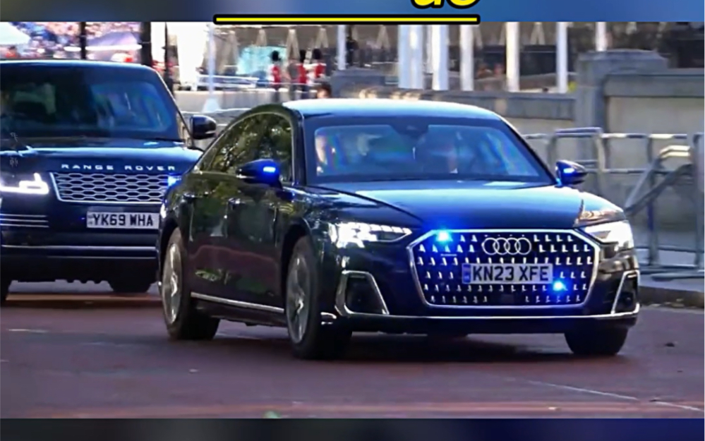 爆闪还的看奥迪!